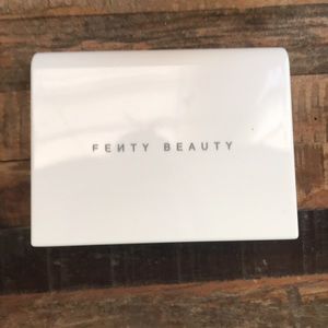 Fenty beauty universal powder